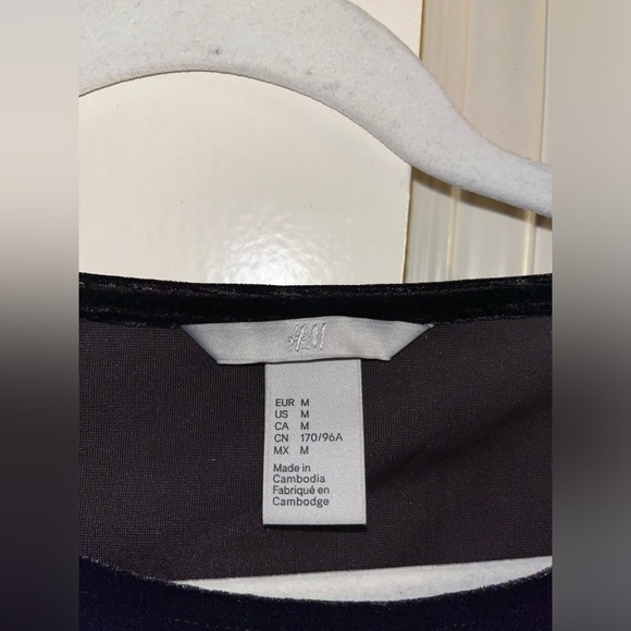 Black suede dress with side knot style - Picture 3 of 3